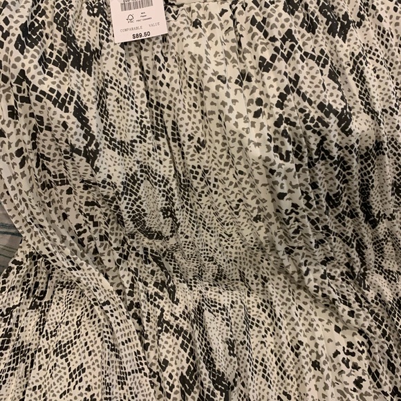 Jcrew midi pleated snakeskin print skirt - Picture 3 of 3